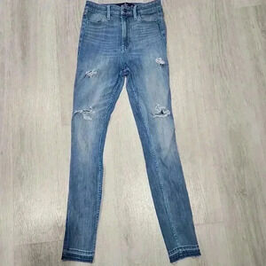 Hollister Women's Ultra High-Rise Extreme Skinny Jeans Light Wash Blue 25W 30L